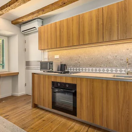 Diocletian's Centre Palace 4* Split