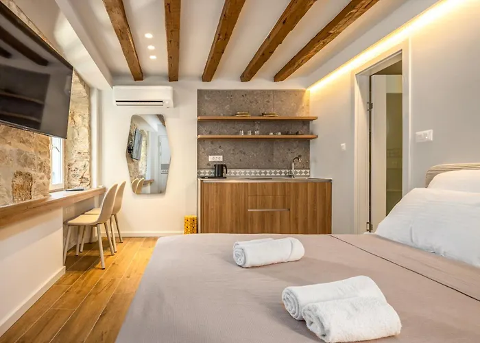 Diocletian's Centre Palace 4* Split